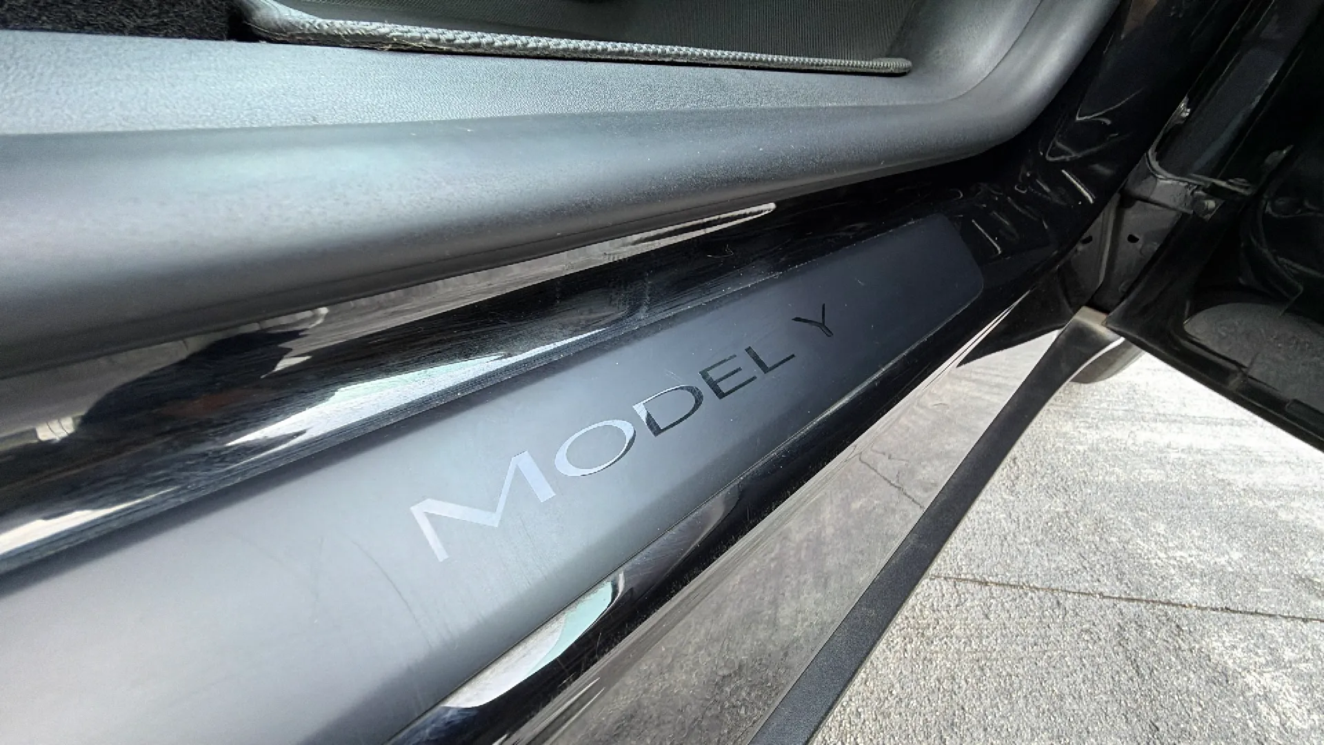 Tesla Model Y Tracción Trasera RWD - foto 38