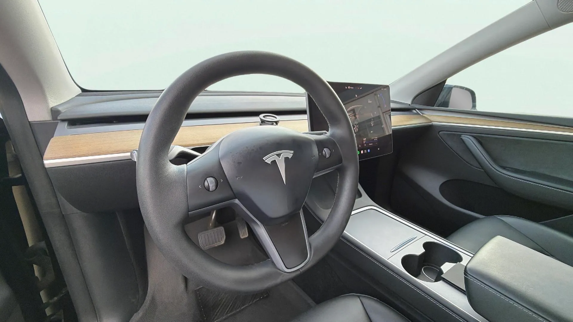 Tesla Model Y Tracción Trasera RWD - foto 15