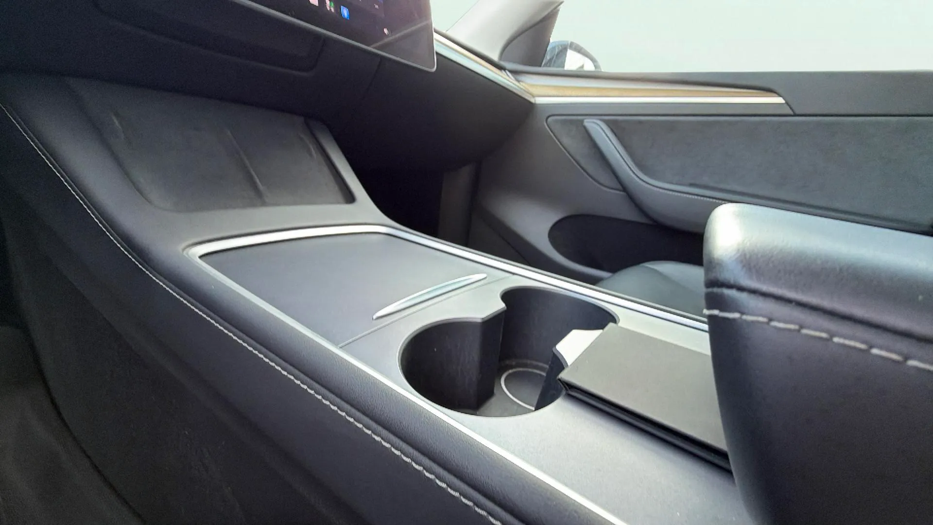 Tesla Model Y Tracción Trasera RWD - foto 12