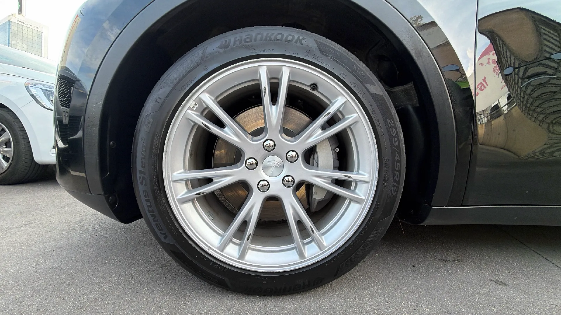 Tesla Model Y Tracción Trasera RWD - foto 34