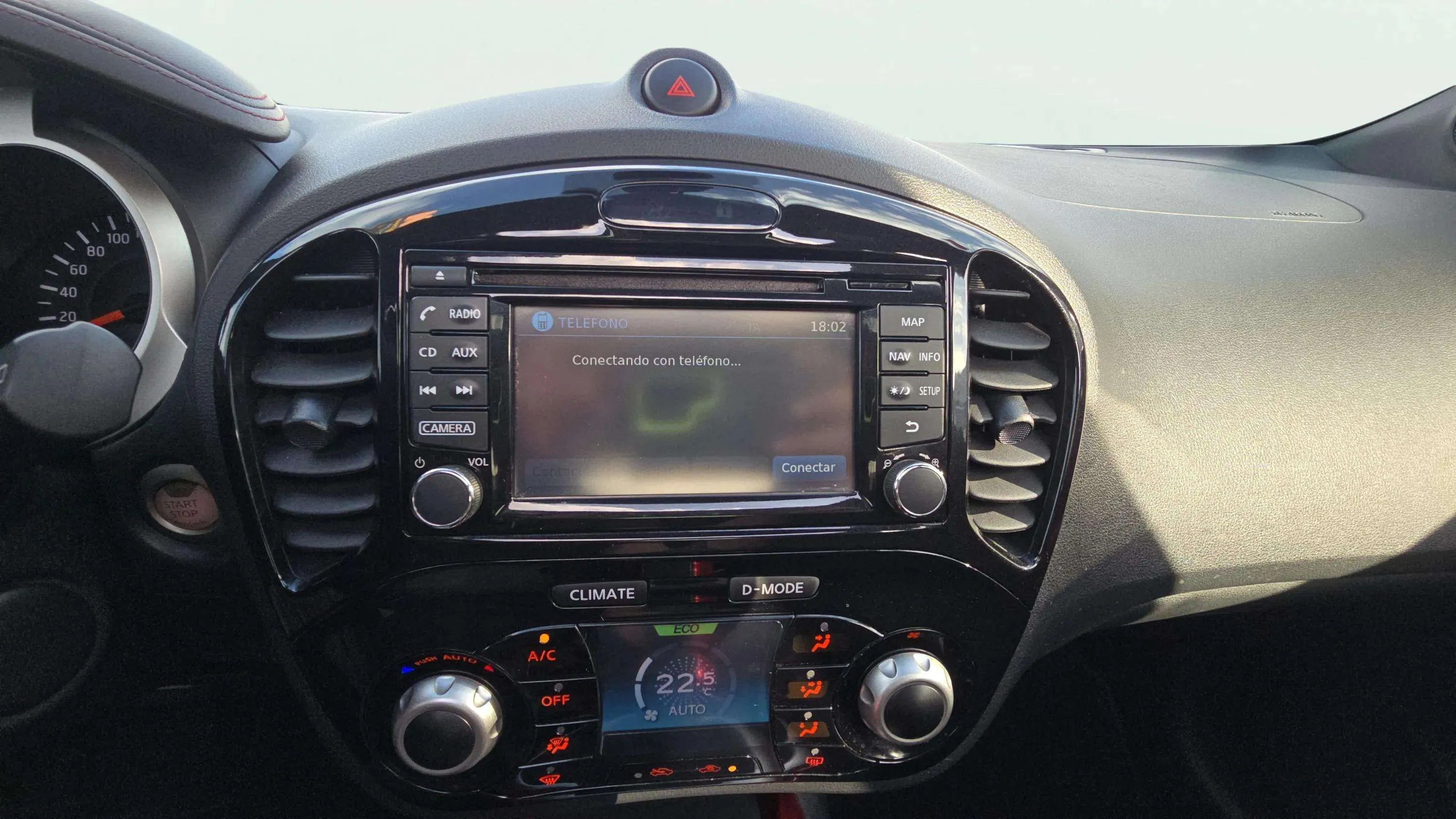 Nissan Juke 1.6 DIG-T Xtron 4x4 Tekna - foto 18