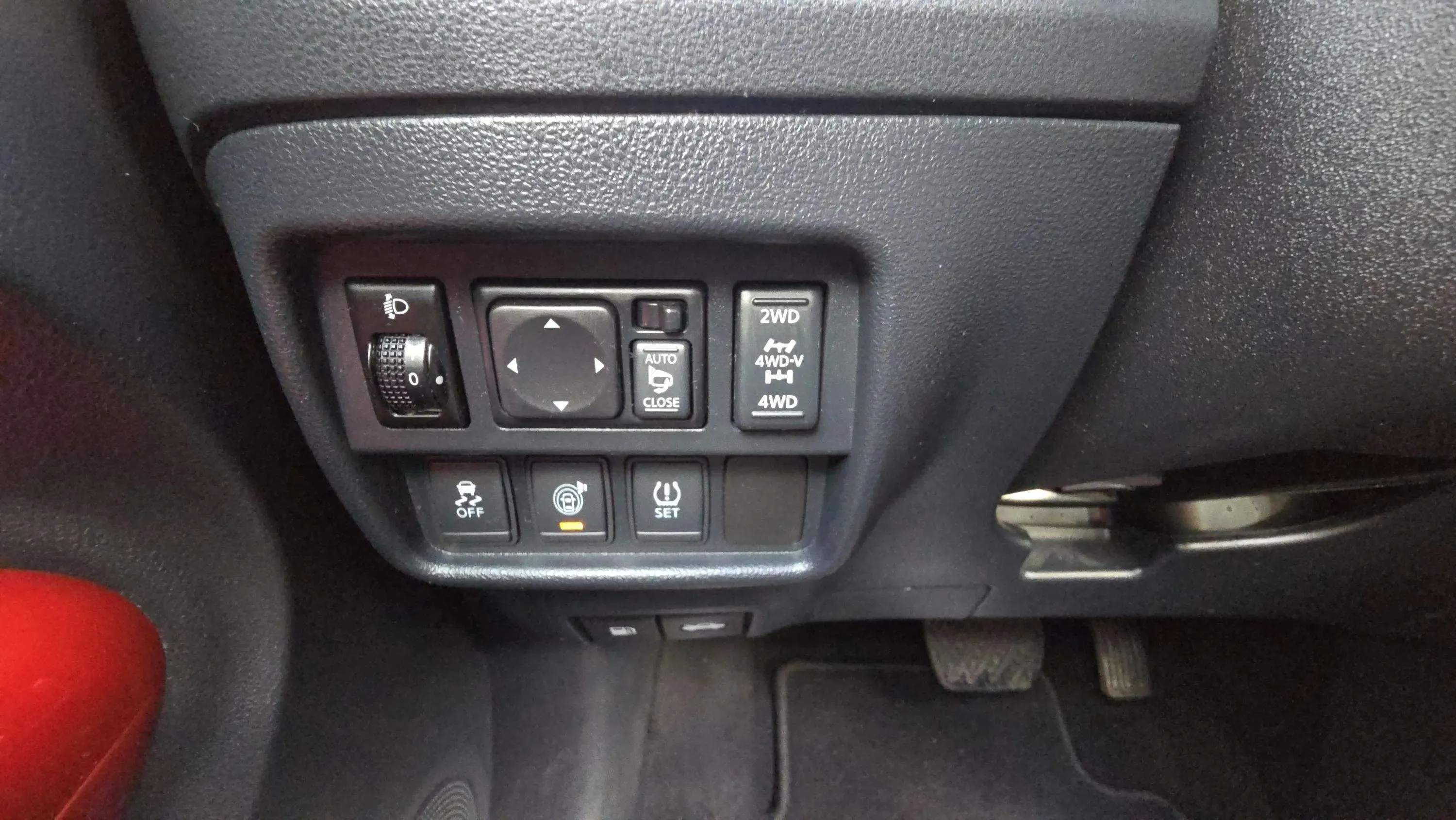 Nissan Juke 1.6 DIG-T Xtron 4x4 Tekna - foto 27