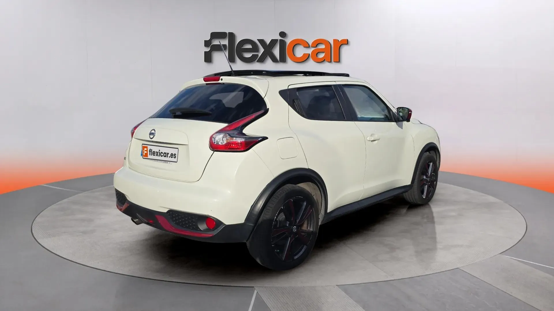 Nissan Juke 1.6 DIG-T Xtron 4x4 Tekna - foto 6