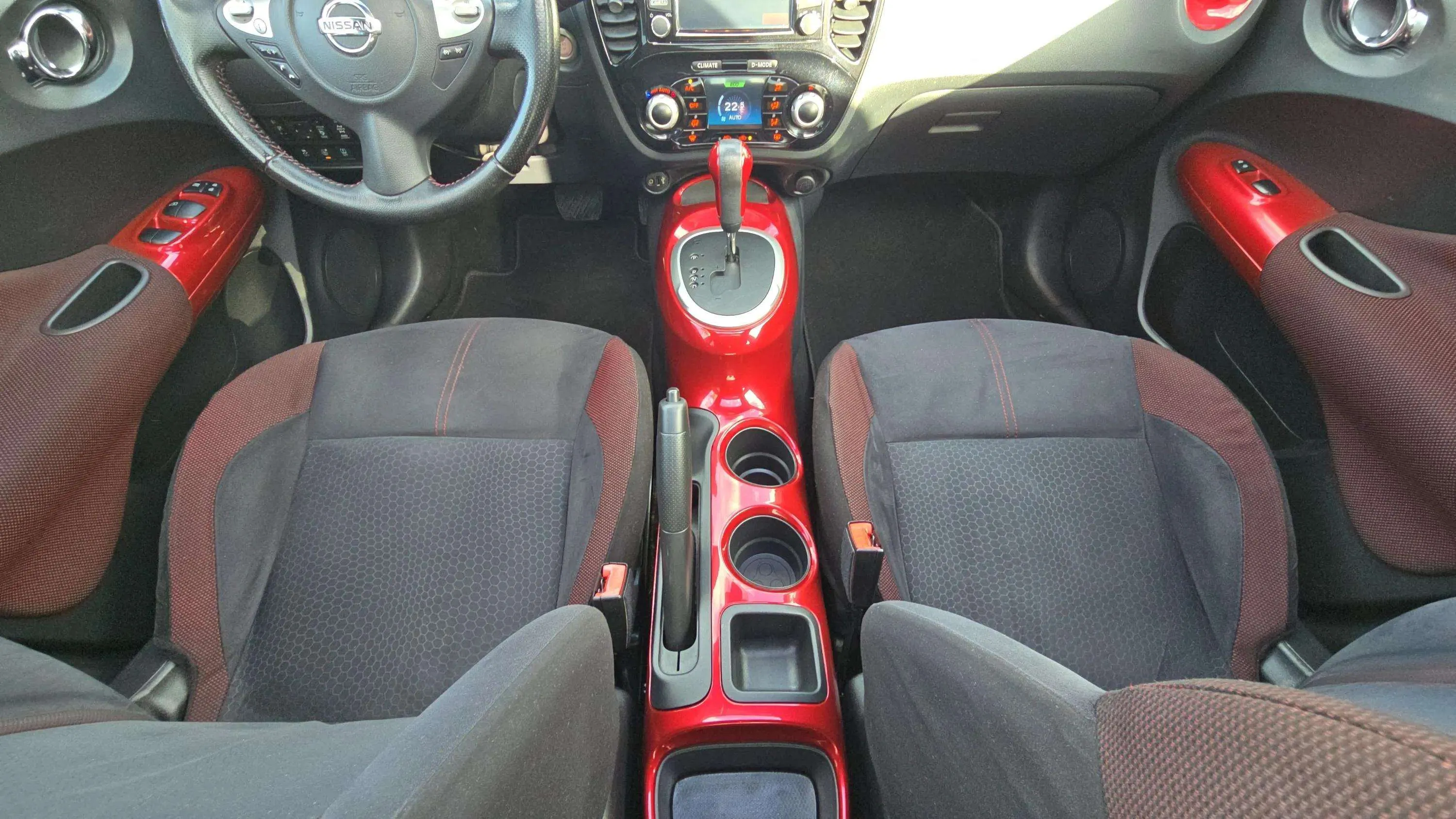 Nissan Juke 1.6 DIG-T Xtron 4x4 Tekna - foto 26