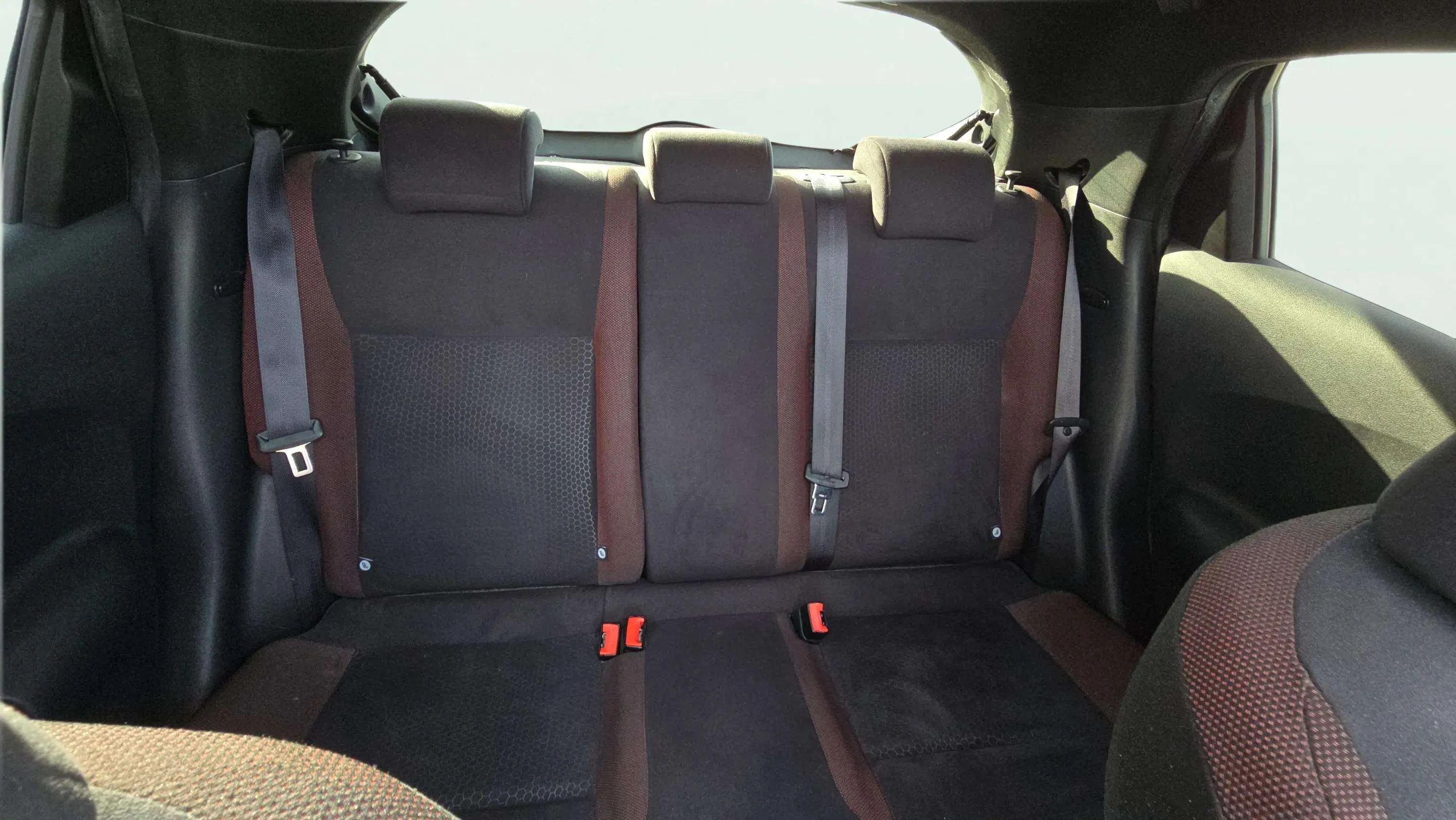 Nissan Juke 1.6 DIG-T Xtron 4x4 Tekna - foto 16