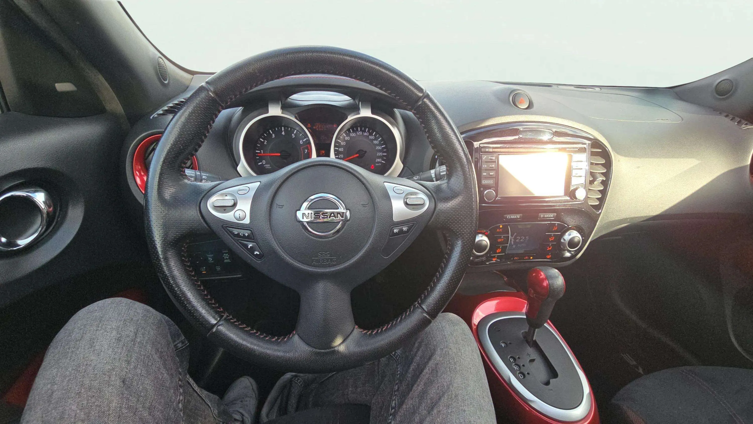 Nissan Juke 1.6 DIG-T Xtron 4x4 Tekna - foto 12