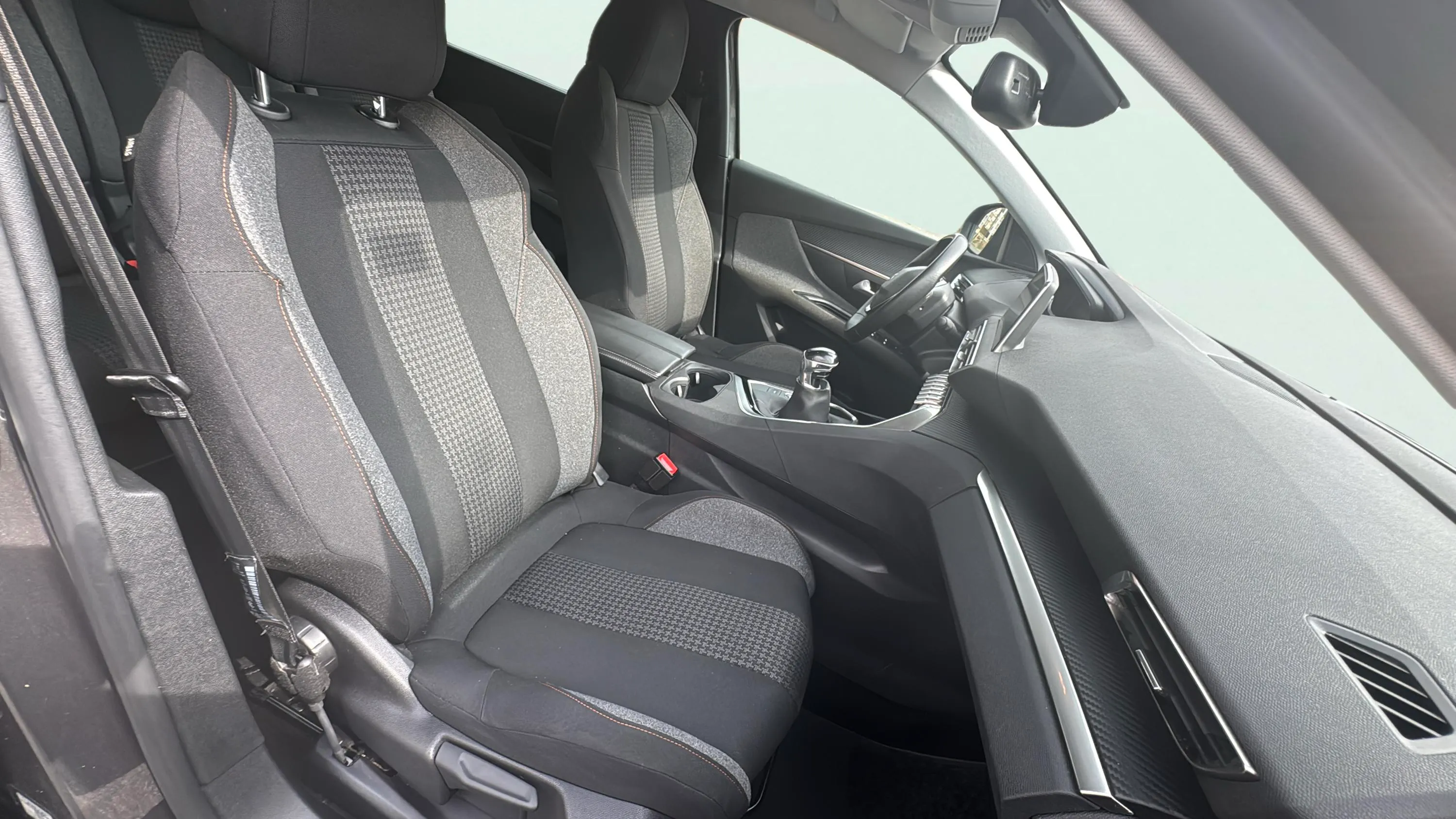 Peugeot 5008 1.2 PureTech Active - foto 15