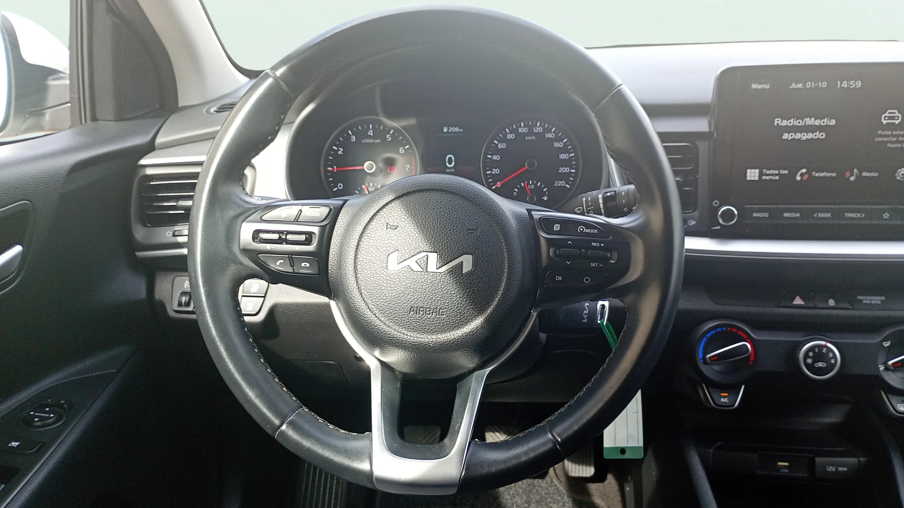 Kia Stonic 1.0 T-GDi MHEV Concept - foto 13