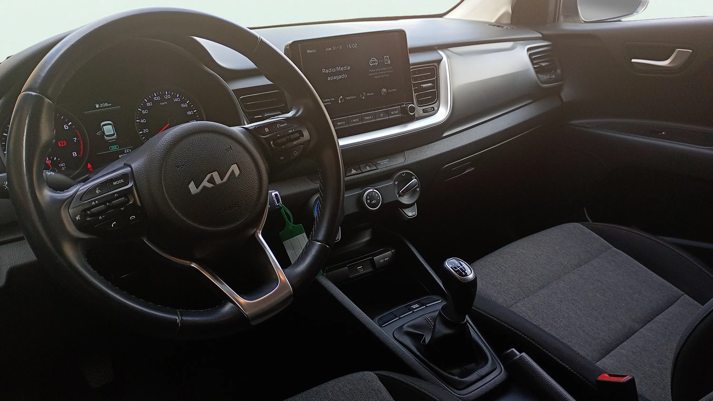Kia Stonic 1.0 T-GDi MHEV Concept - foto 15