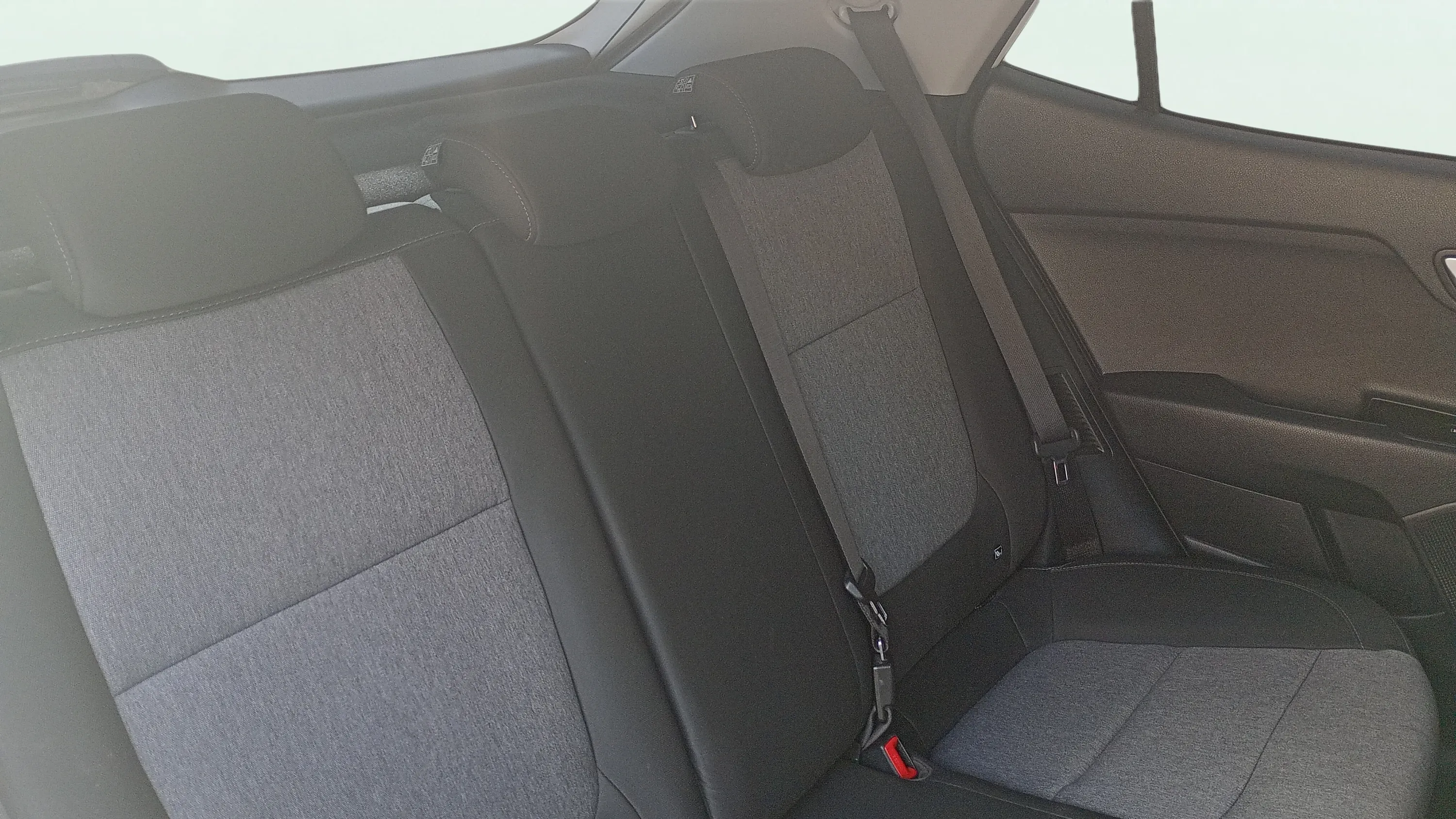 Kia Stonic 1.0 T-GDi MHEV Concept - foto 14