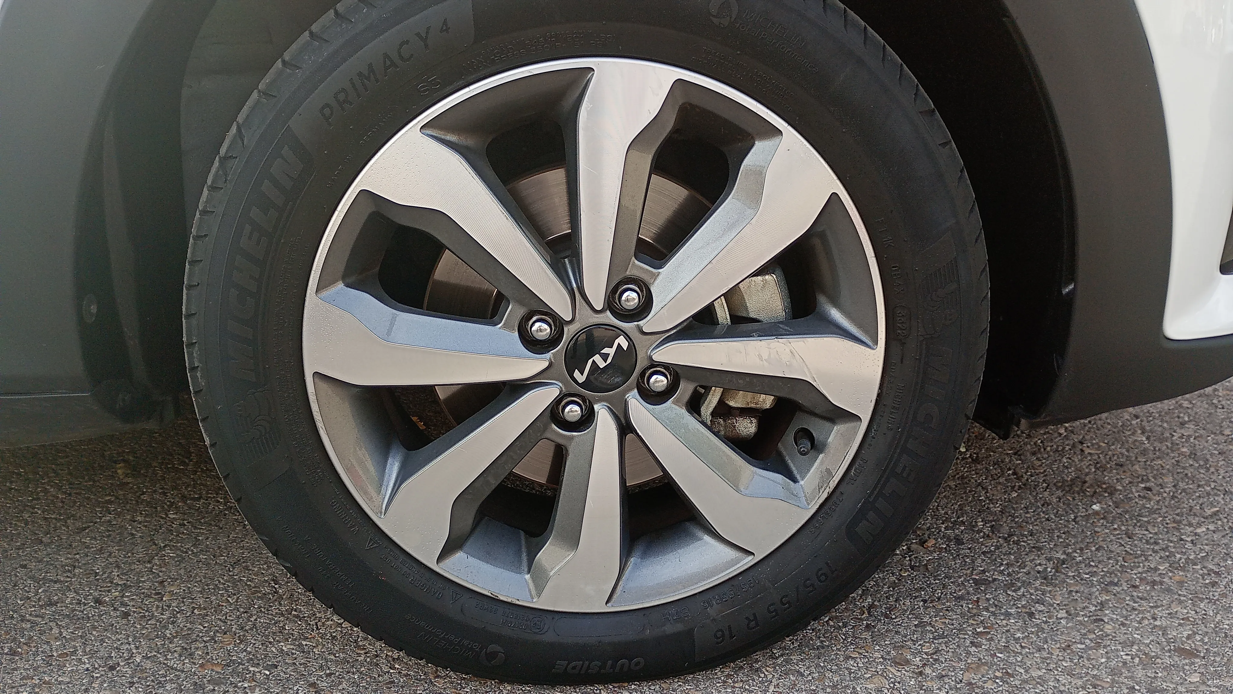 Kia Stonic 1.0 T-GDi MHEV Concept - foto 6