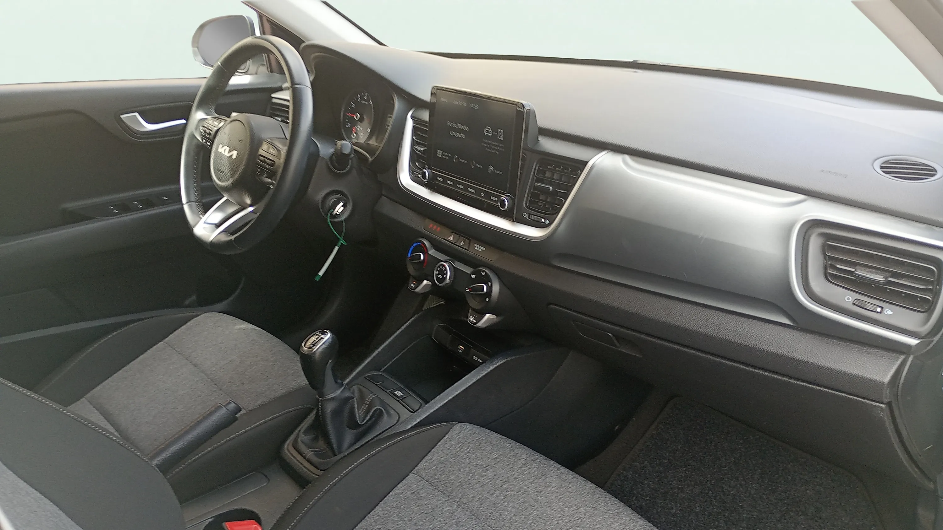 Kia Stonic 1.0 T-GDi MHEV Concept - foto 8