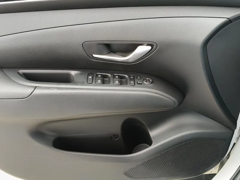 Hyundai Tucson 1.6 T-GDi HEV Maxx Sky - foto 29