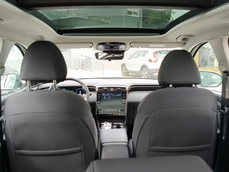 Hyundai Tucson 1.6 T-GDi HEV Maxx Sky - foto 36