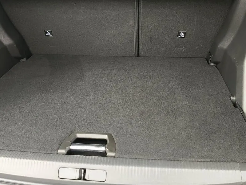 Peugeot 2008 Allure Pack BlueHDi (AC) - foto 35
