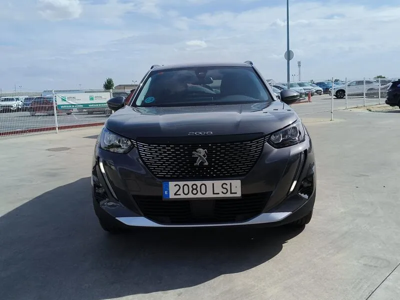 Peugeot 2008 Allure Pack PureTech 130 - foto 9