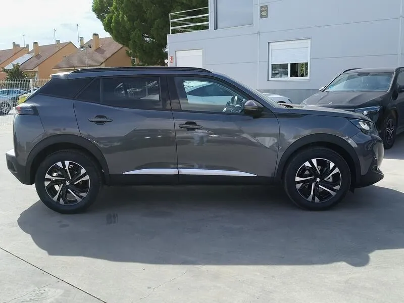 Peugeot 2008 Allure Pack PureTech 130 - foto 7