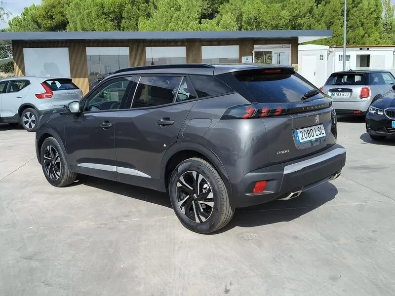 Peugeot 2008 Allure Pack PureTech 130 - foto 4