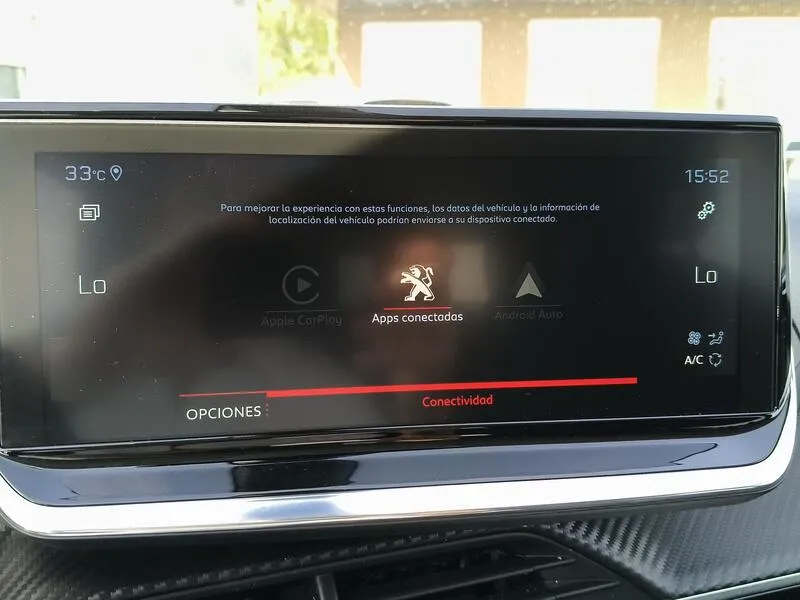 Peugeot 2008 Allure Pack PureTech 130 - foto 18