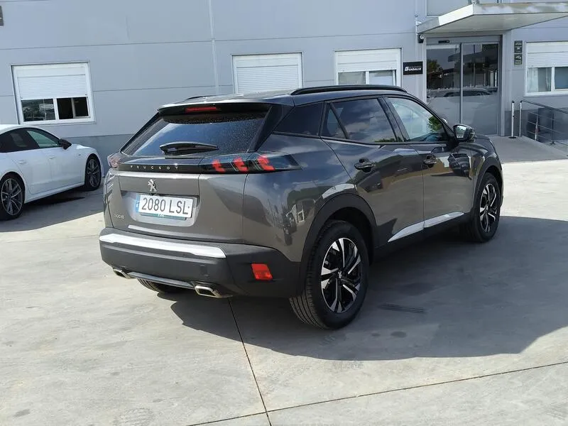 Peugeot 2008 Allure Pack PureTech 130 - foto 6