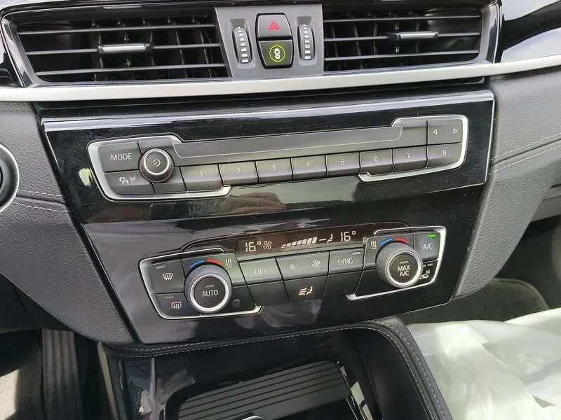 BMW X2 sDrive 18i - foto 12