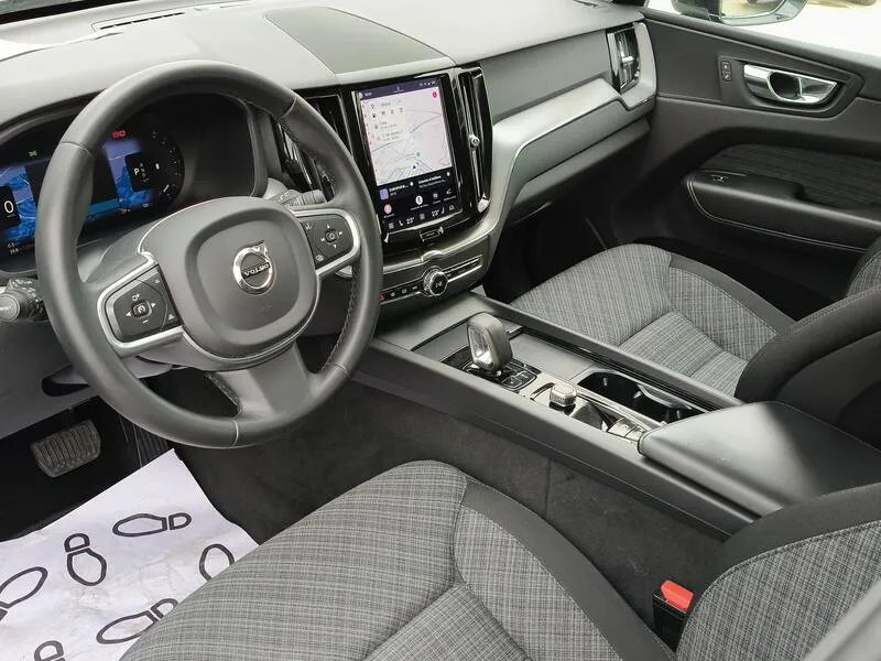 Volvo XC60 2.0 B4 D Core - foto 10