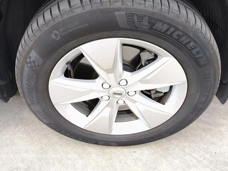 Volvo XC60 2.0 B4 D Core - foto 44
