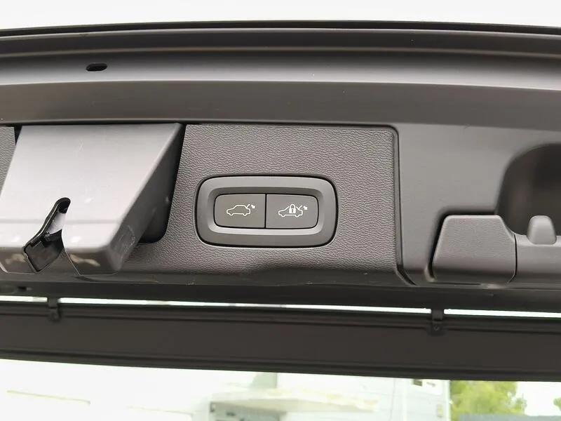 Volvo XC60 2.0 B4 D Core - foto 41