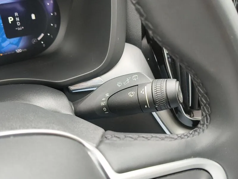 Volvo XC60 2.0 B4 D Core - foto 25