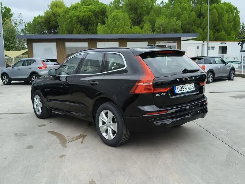 Volvo XC60 2.0 B4 D Core - foto 4