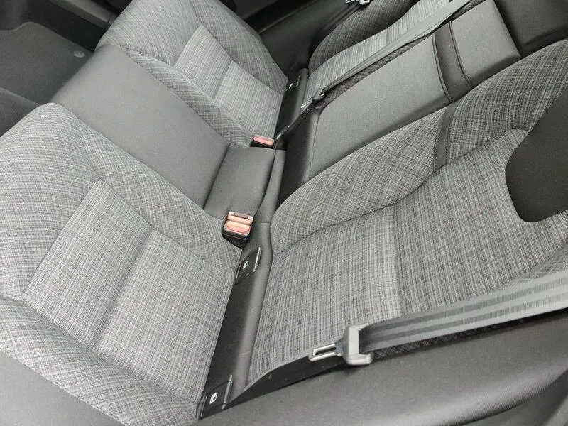 Volvo XC60 2.0 B4 D Core - foto 36