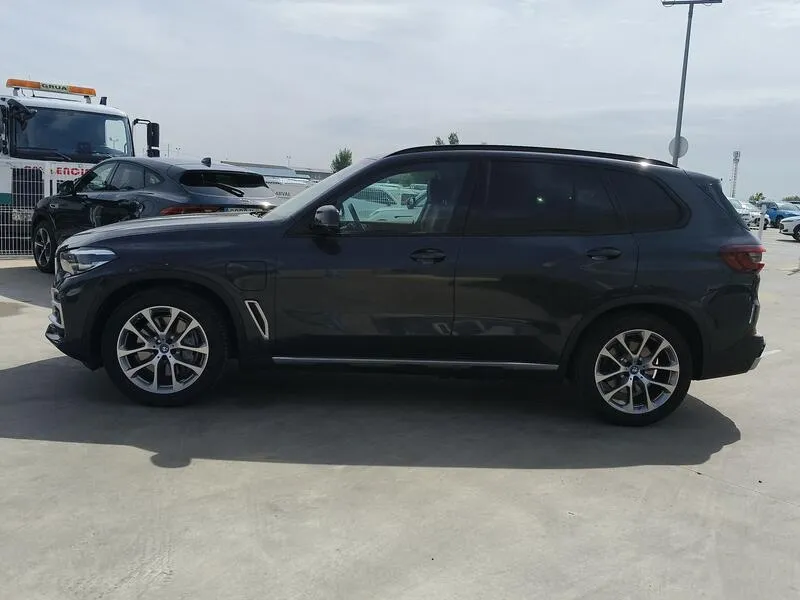 BMW X5 xDrive 45e - foto 3