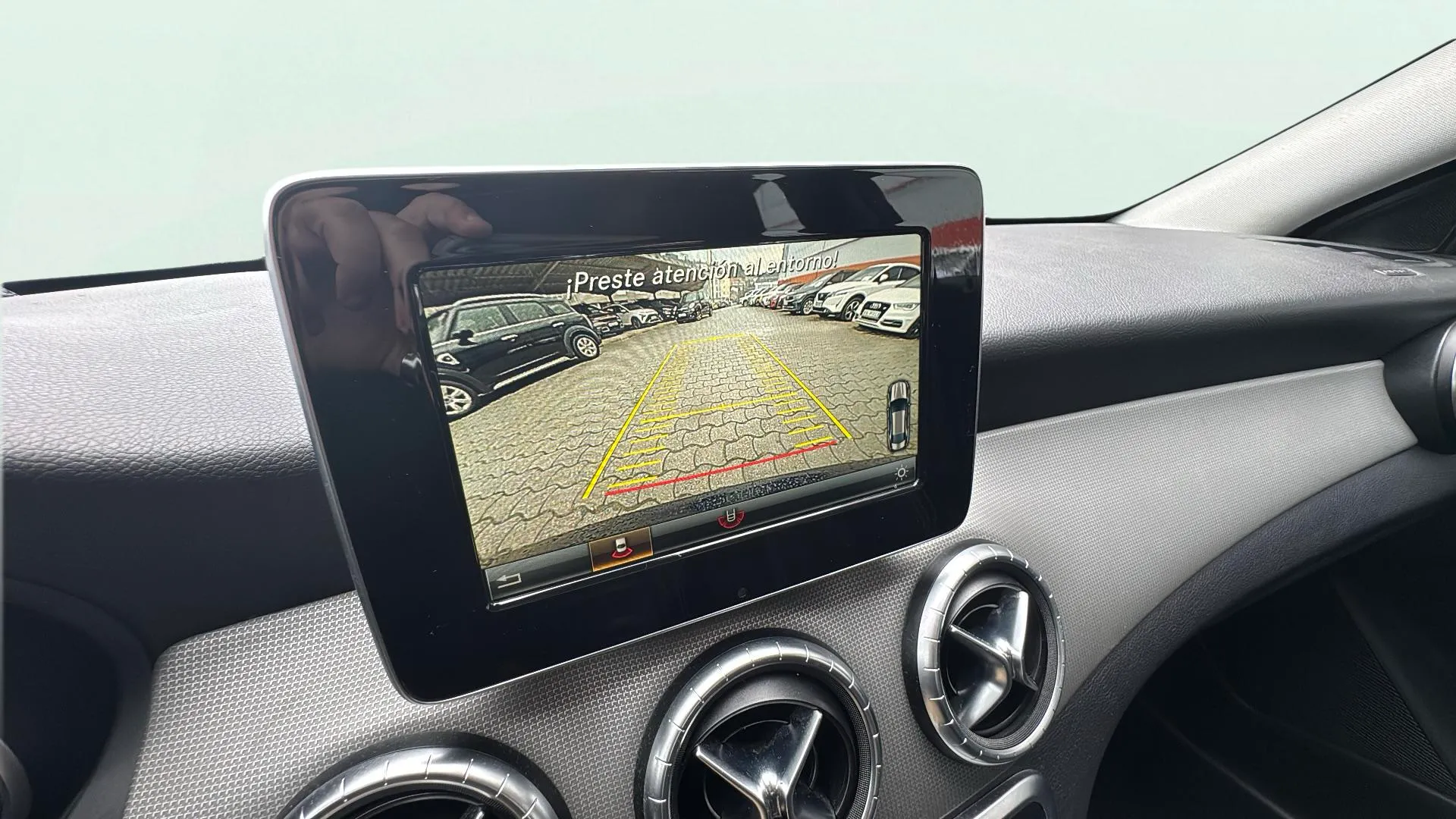 Mercedes-Benz CLA 200 d - foto 19
