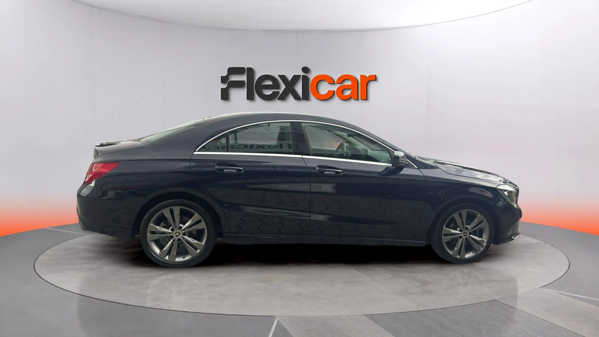 Mercedes-Benz CLA 200 d - foto 8