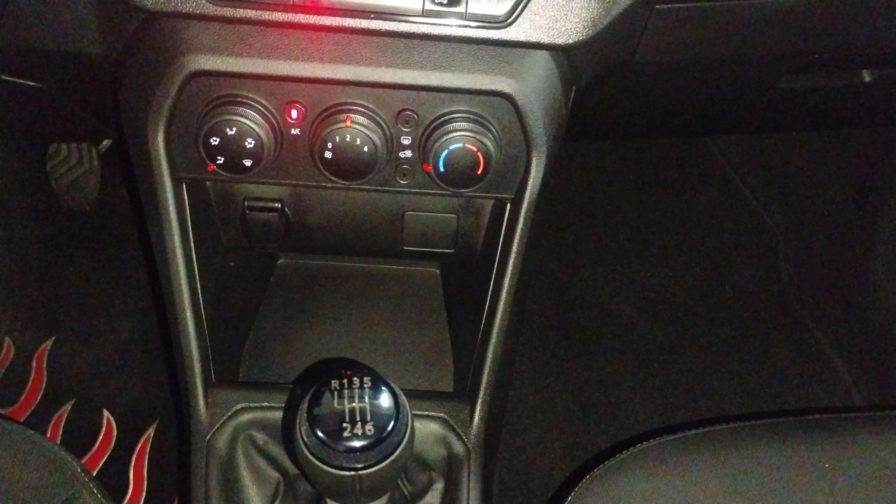 Dacia Sandero Stepway Essential ECO-G - foto 22