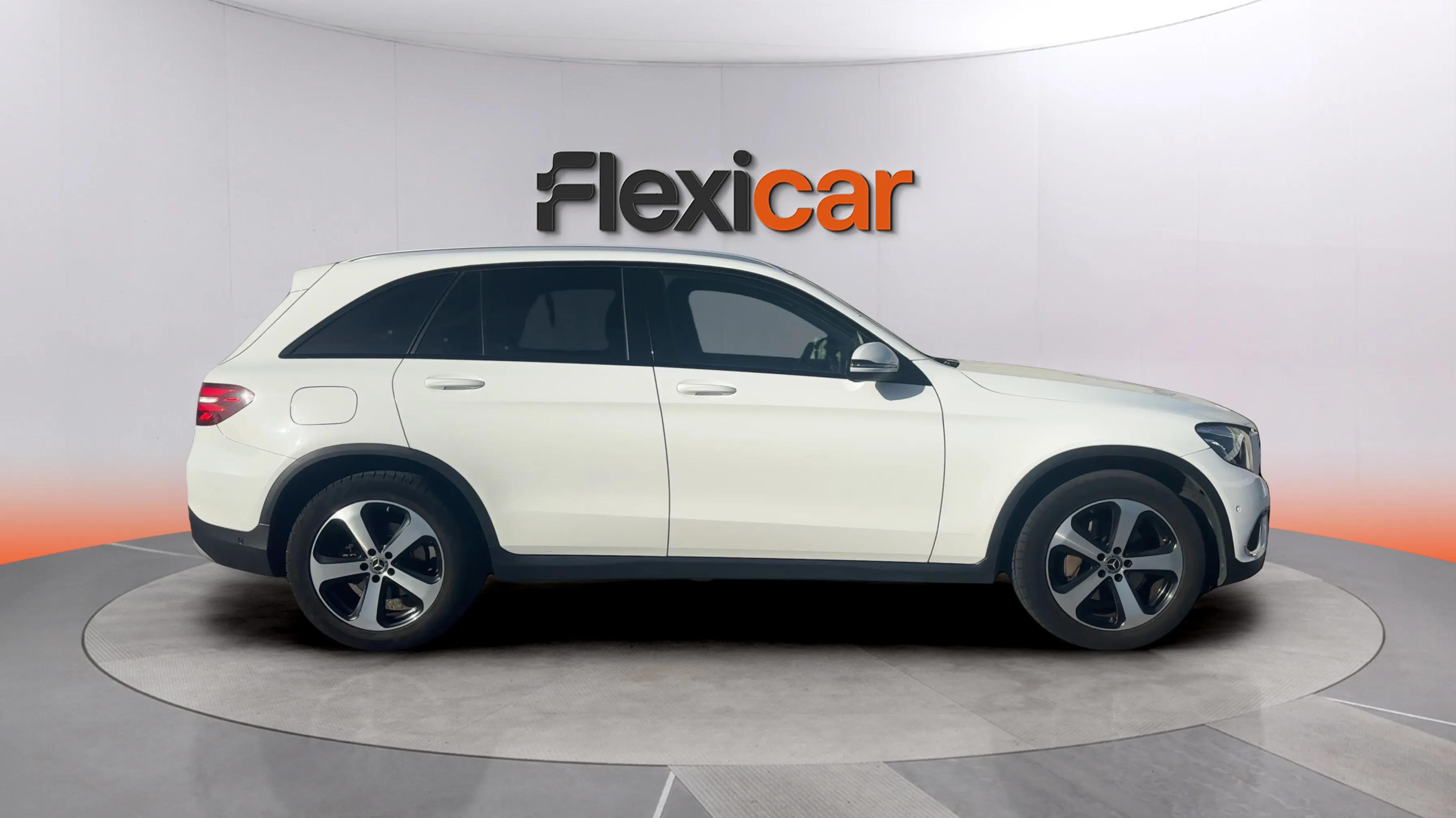 Mercedes-Benz GLC 250 d 4MATIC - foto 8