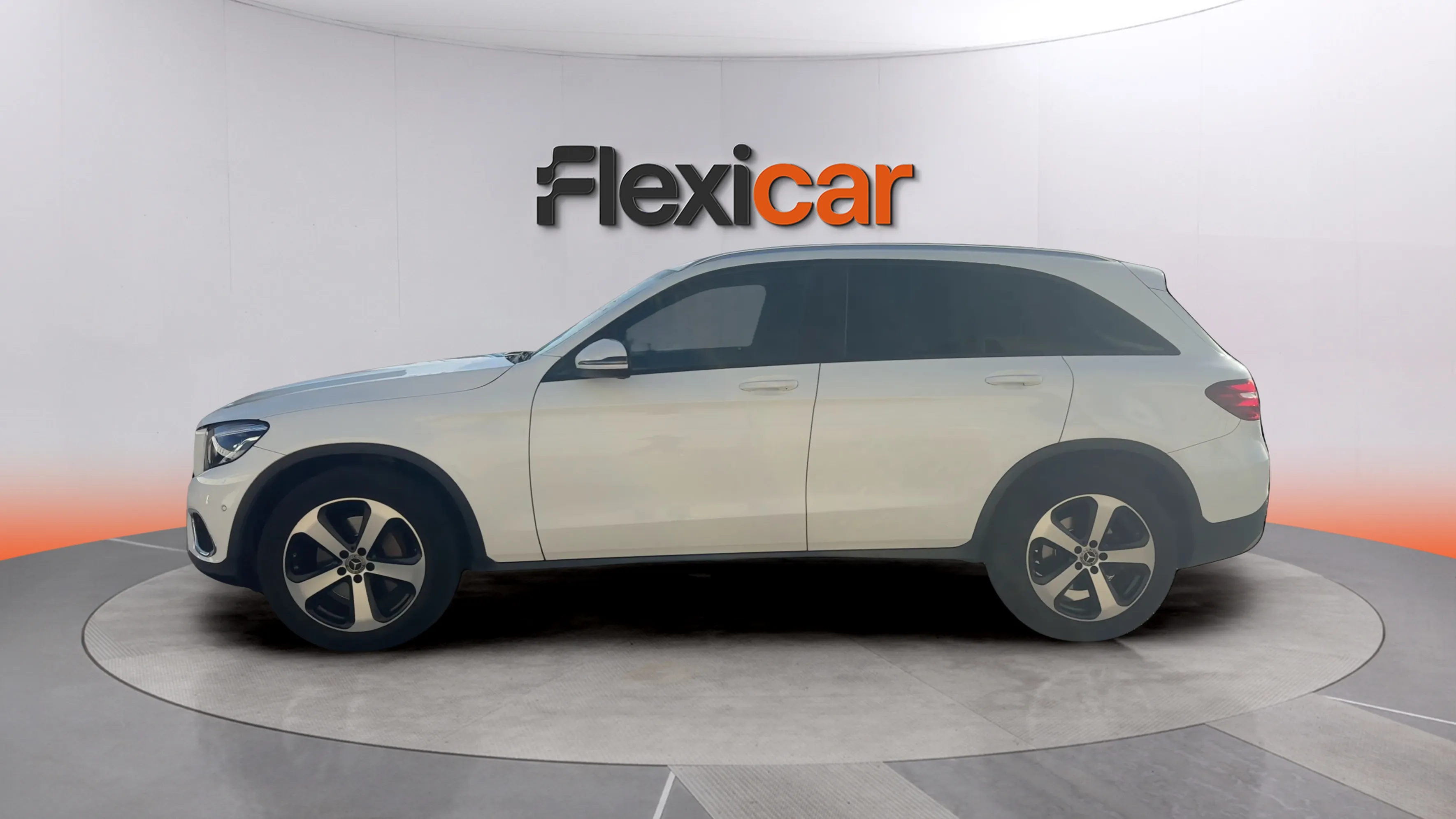 Mercedes-Benz GLC 250 d 4MATIC - foto 4