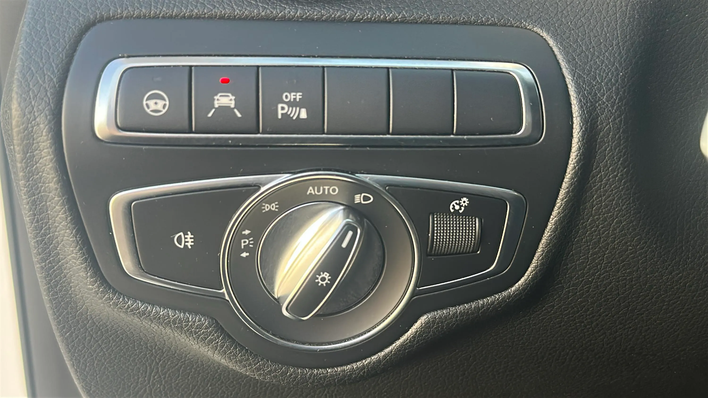 Mercedes-Benz GLC 250 d 4MATIC - foto 17