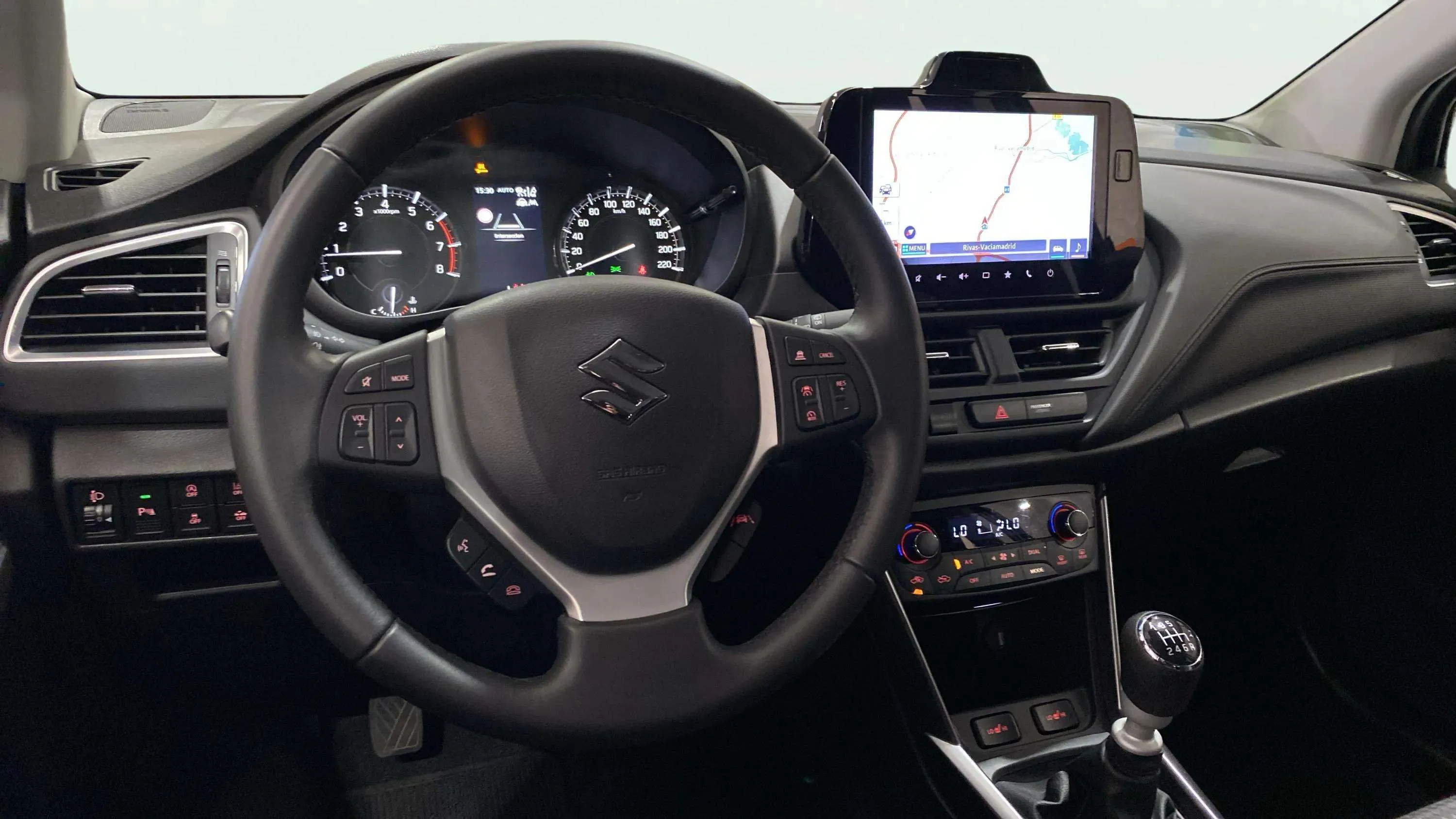 Suzuki S-Cross 1.4T S3 4WD Mild Hybrid - foto 34