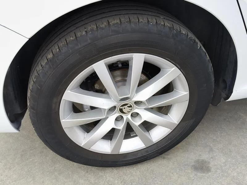 Škoda Scala 1.0 TGI Active - foto 38