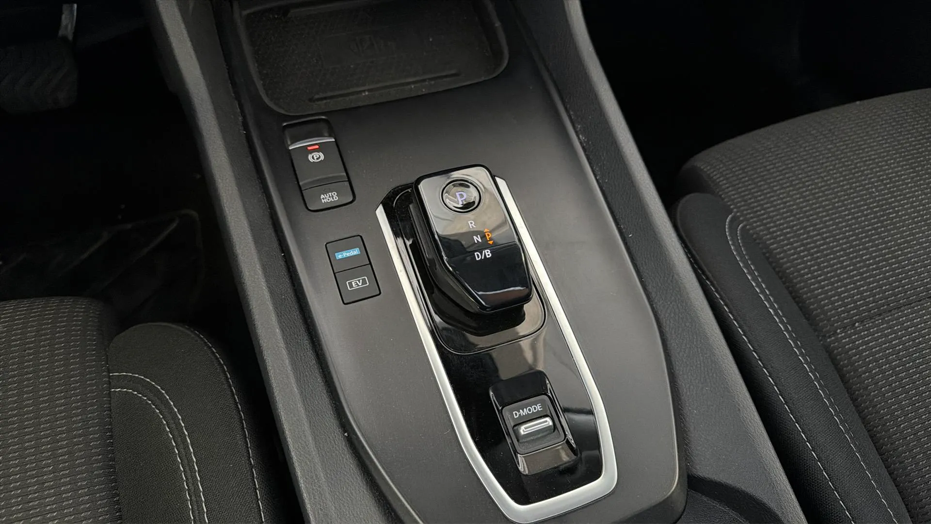 Nissan Qashqai E-POWER Black Edition - foto 19