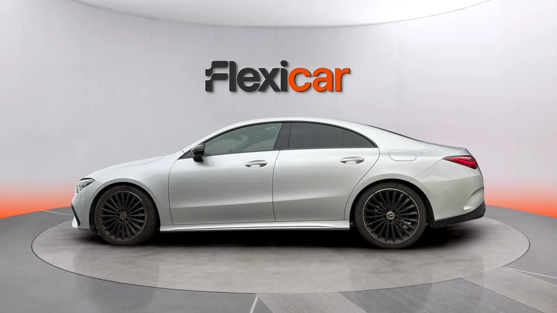 Mercedes-Benz CLA 200 D DCT - foto 4