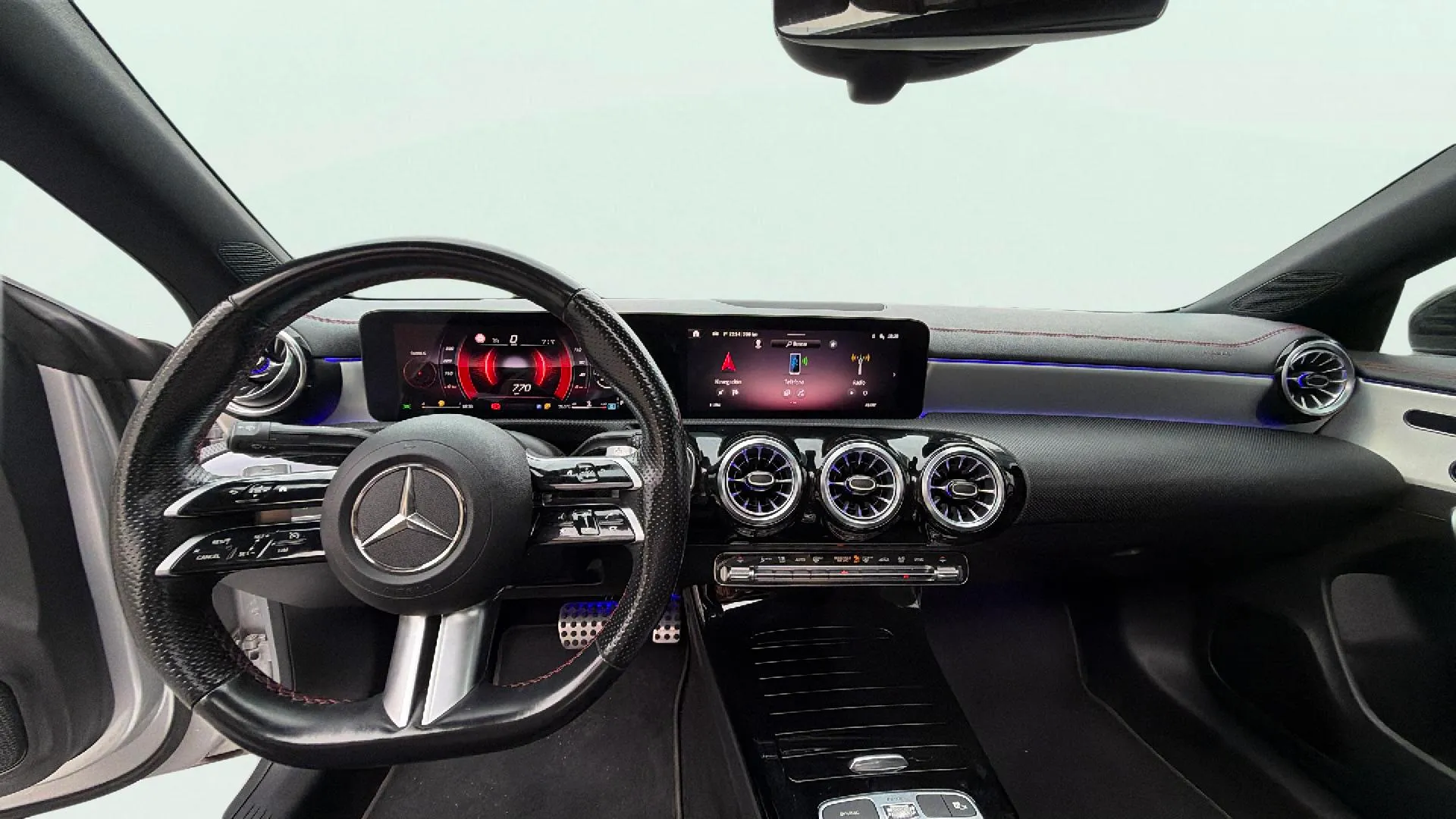 Mercedes-Benz CLA 200 D DCT - foto 11