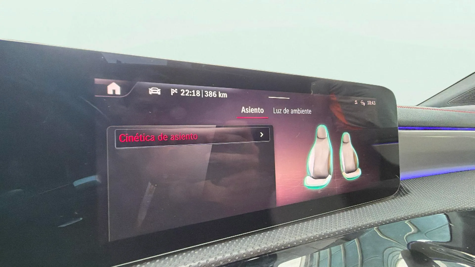 Mercedes-Benz CLA 200 D DCT - foto 34