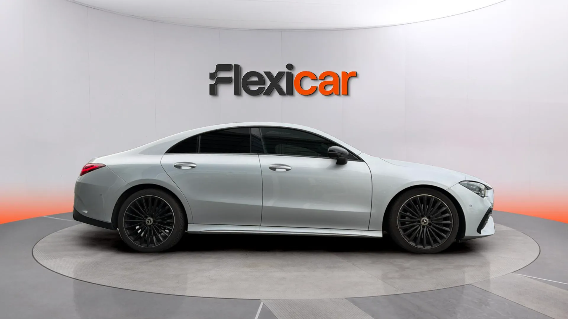 Mercedes-Benz CLA 200 D DCT - foto 8