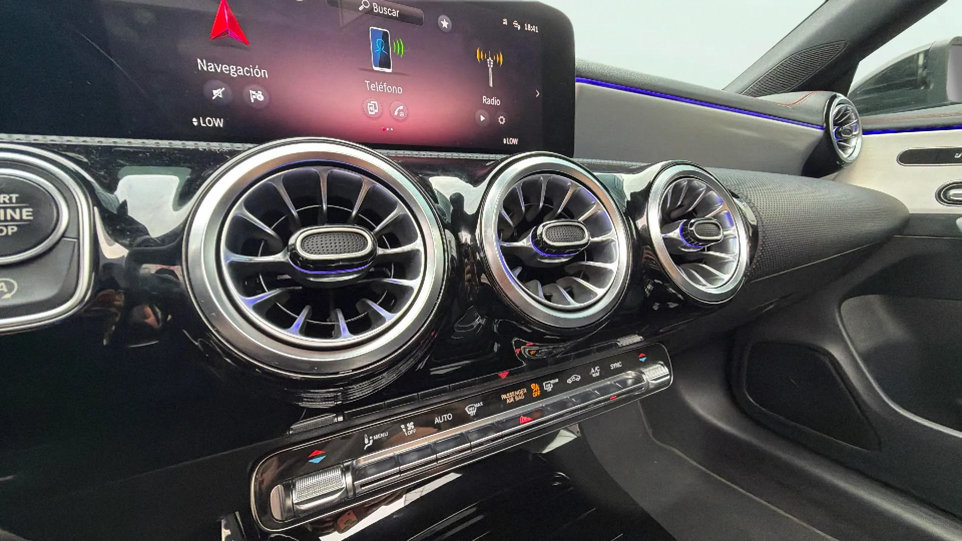 Mercedes-Benz CLA 200 D DCT - foto 27