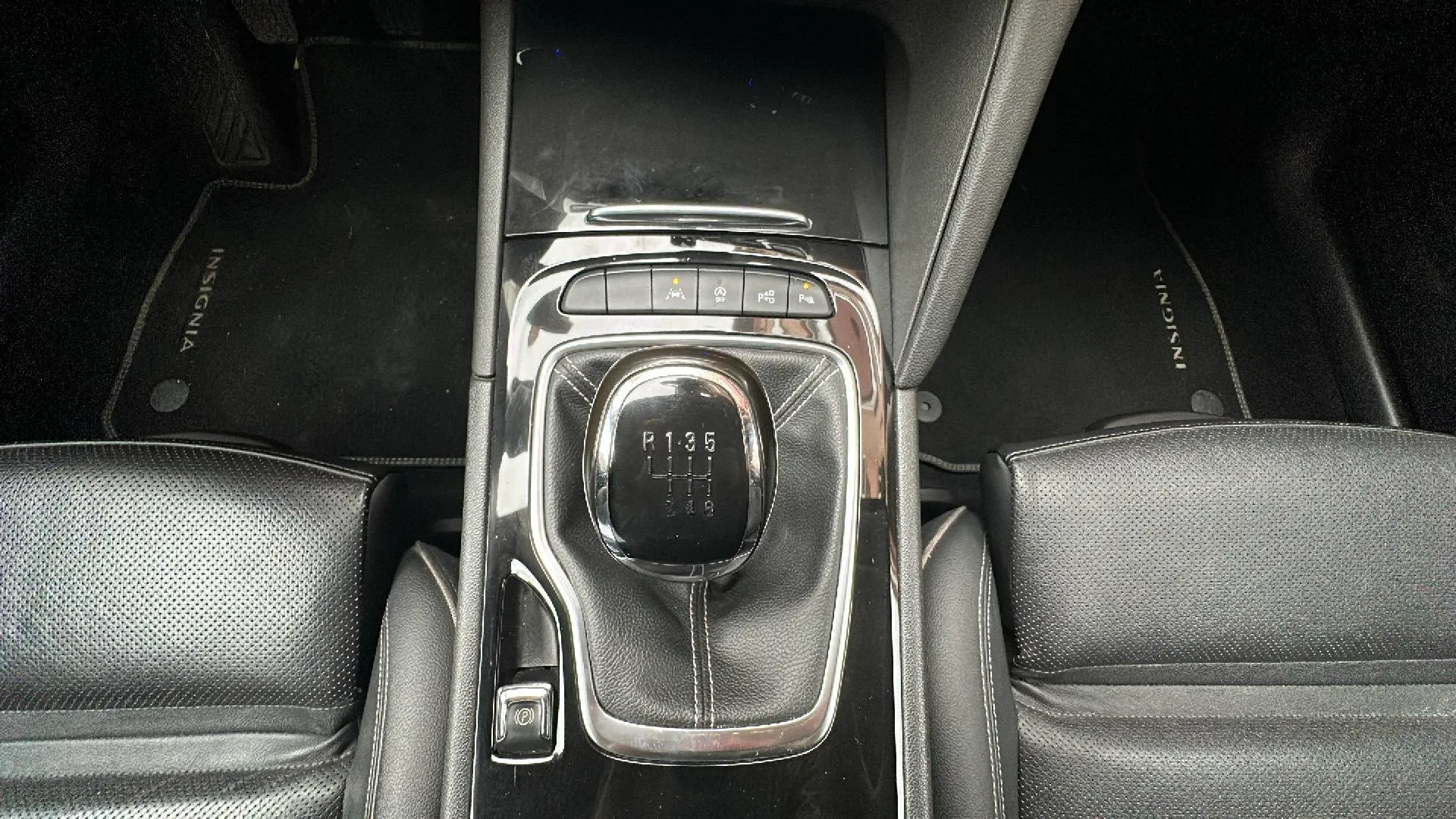 Opel Insignia GS 1.6 CDTi Turbo D Business - foto 12