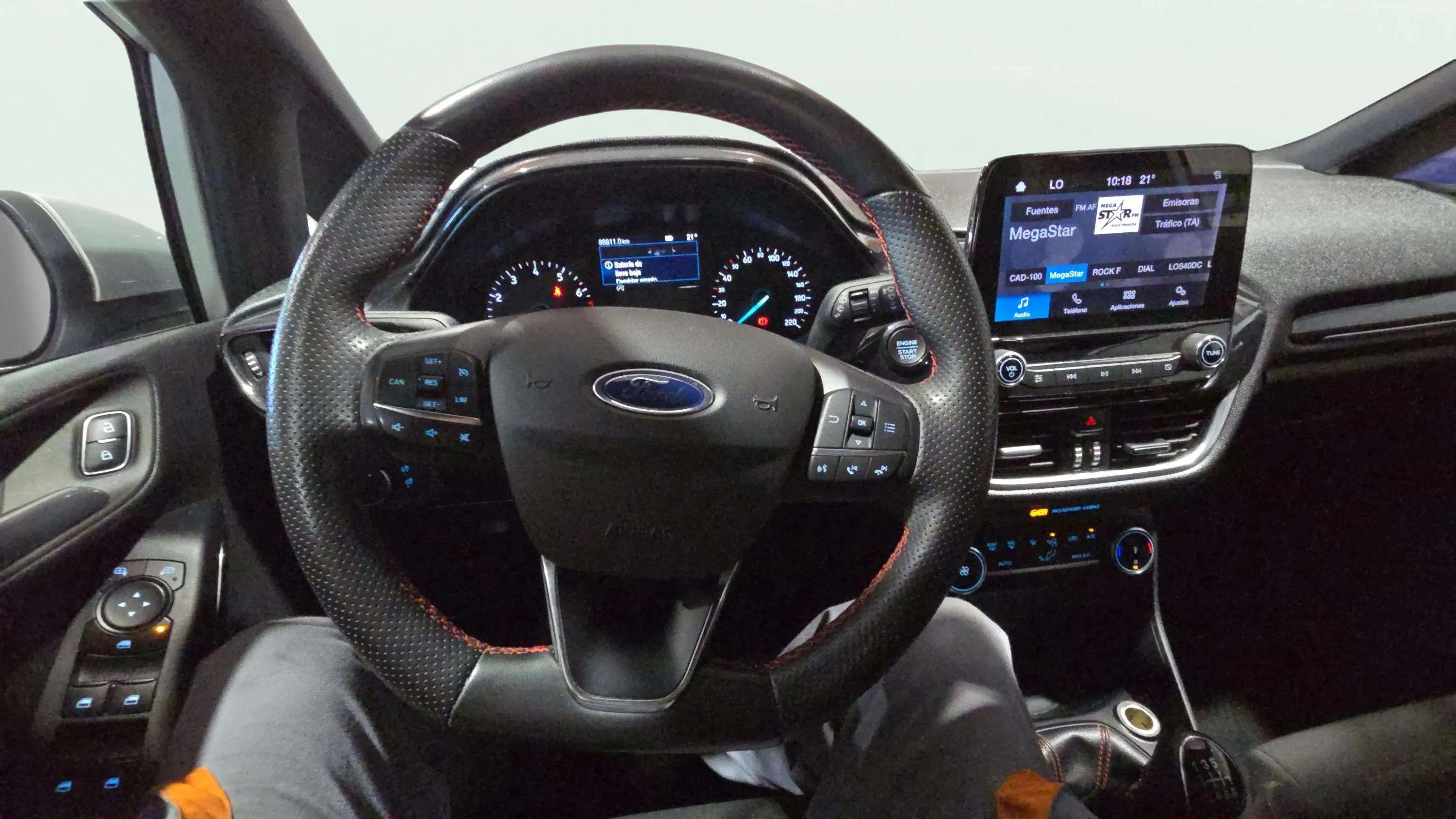Ford Fiesta 1.0 EcoBoost MHEV ST-Line - foto 11