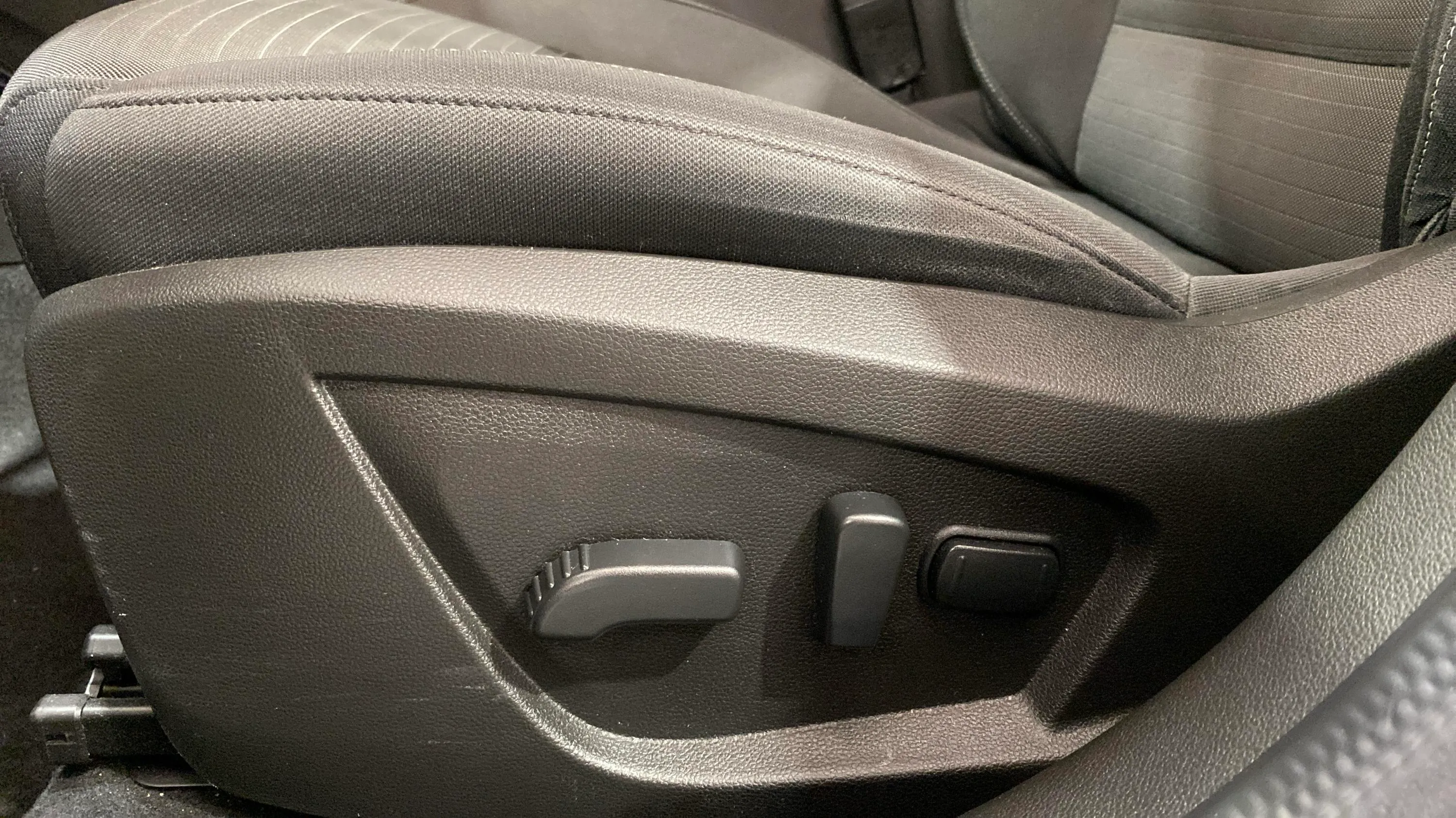 Renault Arkana Evolution TCe EDC mild hybr - foto 11