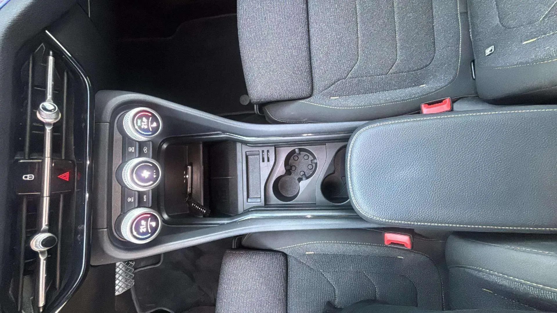 Škoda Kodiaq 1.5 TSI DSG m-HEV Selection - foto 15